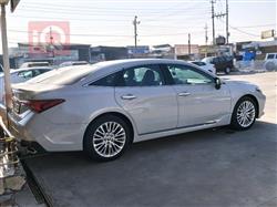 تويوتا أفالون